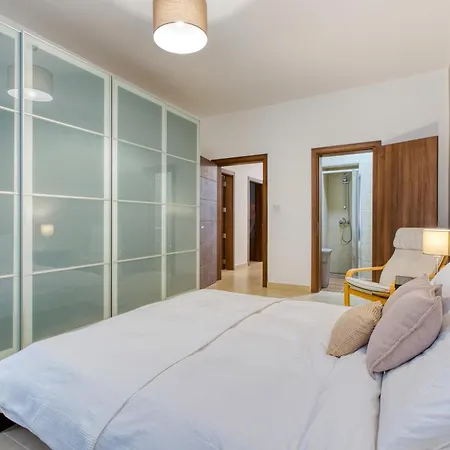 New! - Bright And Spacious 3 Double Bedroom In Malta By Sf Homes Апартаменты