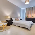 New! - Bright And Spacious 3 Double Bedroom In Malta By Sf Homes Διαμέρισμα *