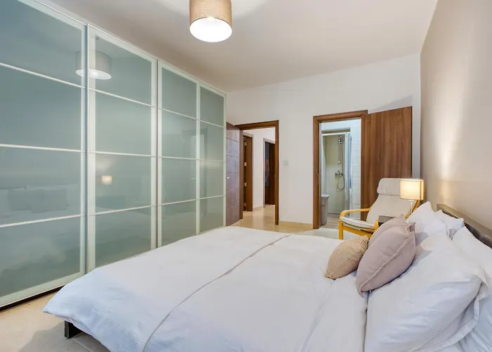 New! - Bright And Spacious 3 Double Bedroom In Malta By Sf Homes Apartament