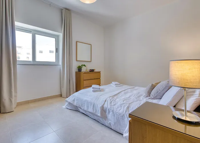 New! - Bright And Spacious 3 Double Bedroom In Malta By Sf Homes Naxxar