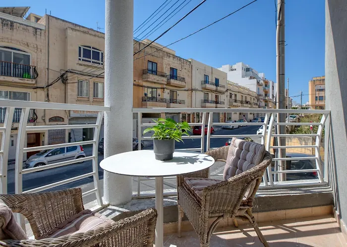 Apartament New! - Bright And Spacious 3 Double Bedroom In Malta By Sf Homes